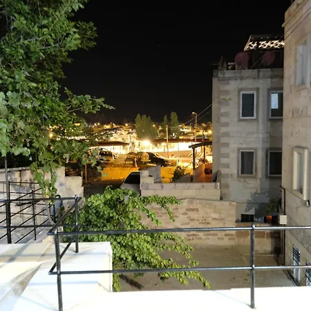 Asma Cave House Проживання в сім'ї