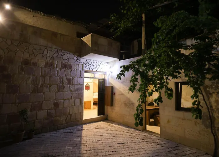Asma Cave House *